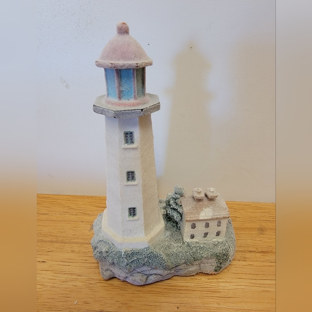 Vintage K's Collection Lighthouse Series "Sandy Hook" Soft Covering Glittery